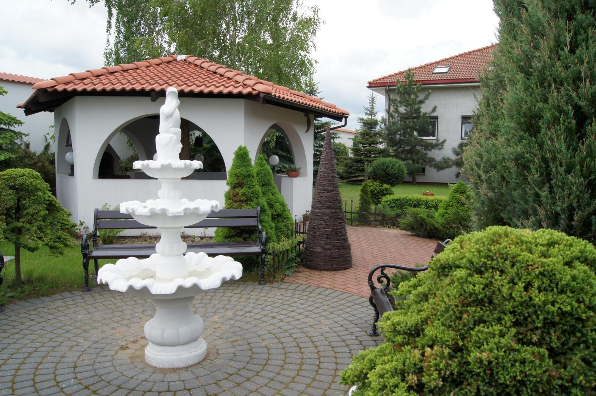 Motel 2000 Stęszew Eksteriør bilde