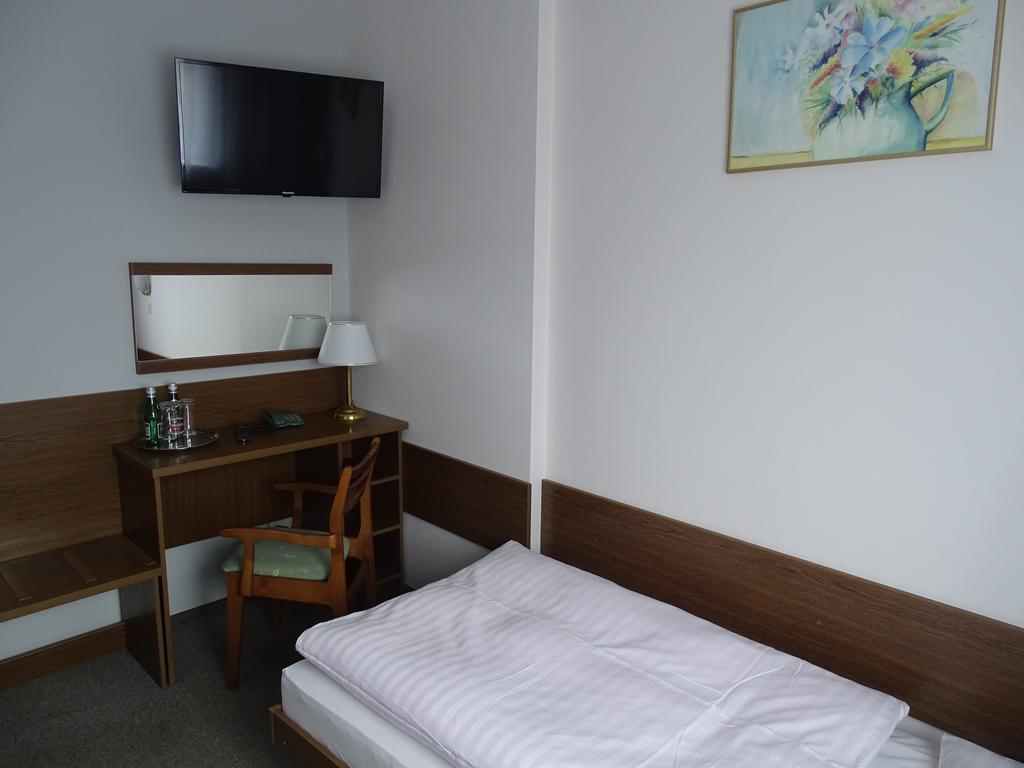 Motel 2000 Stęszew Eksteriør bilde