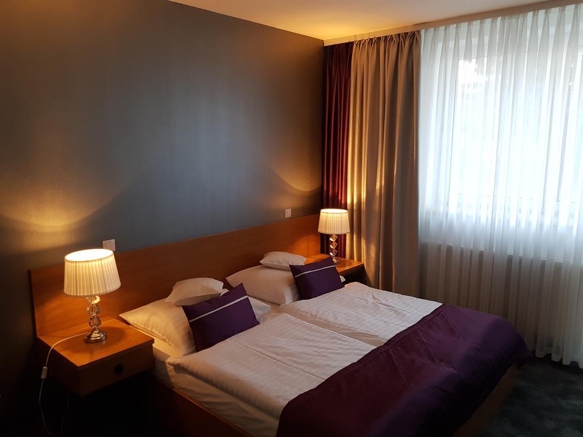 Motel 2000 Stęszew Eksteriør bilde