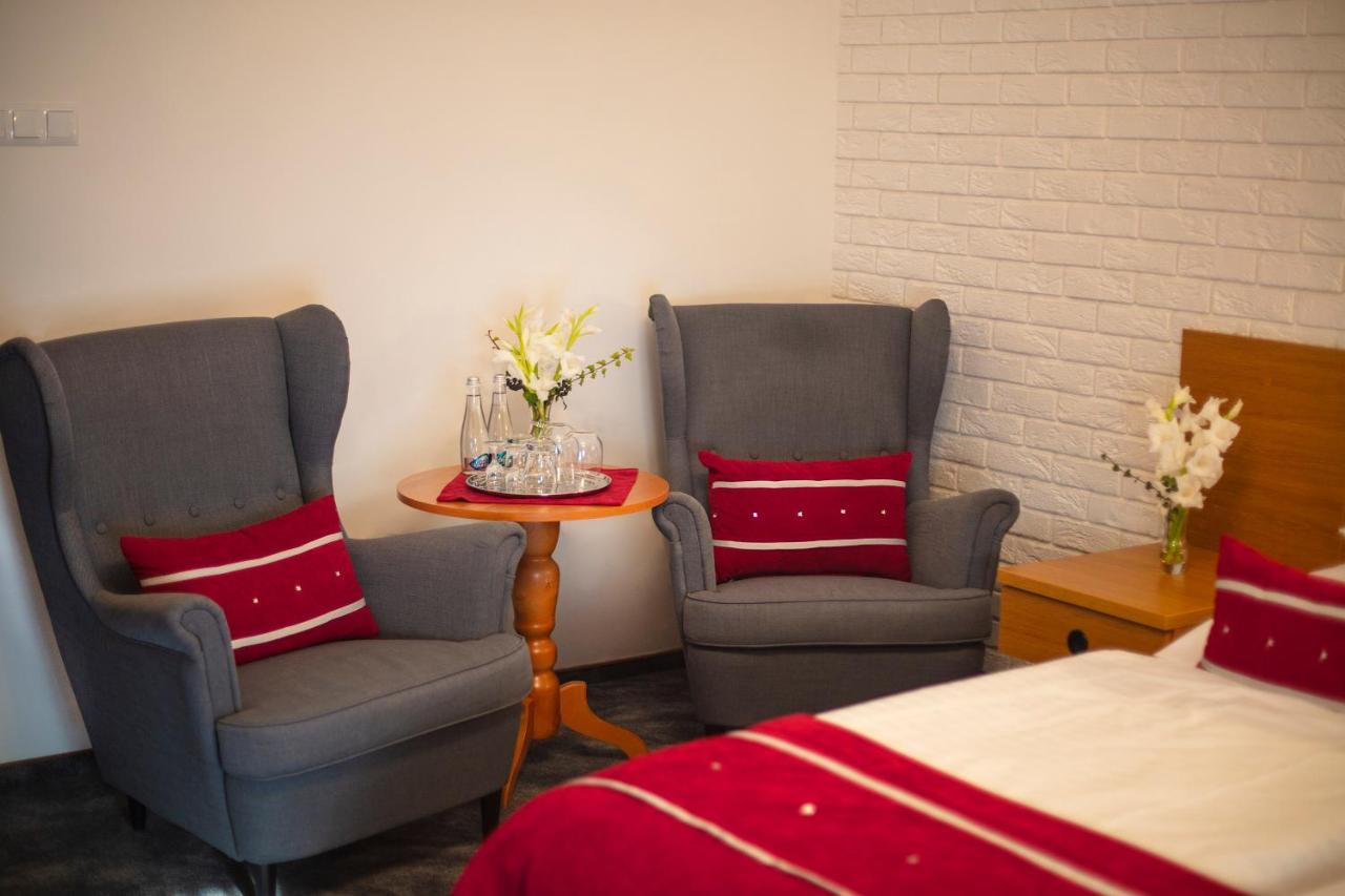 Motel 2000 Stęszew Eksteriør bilde