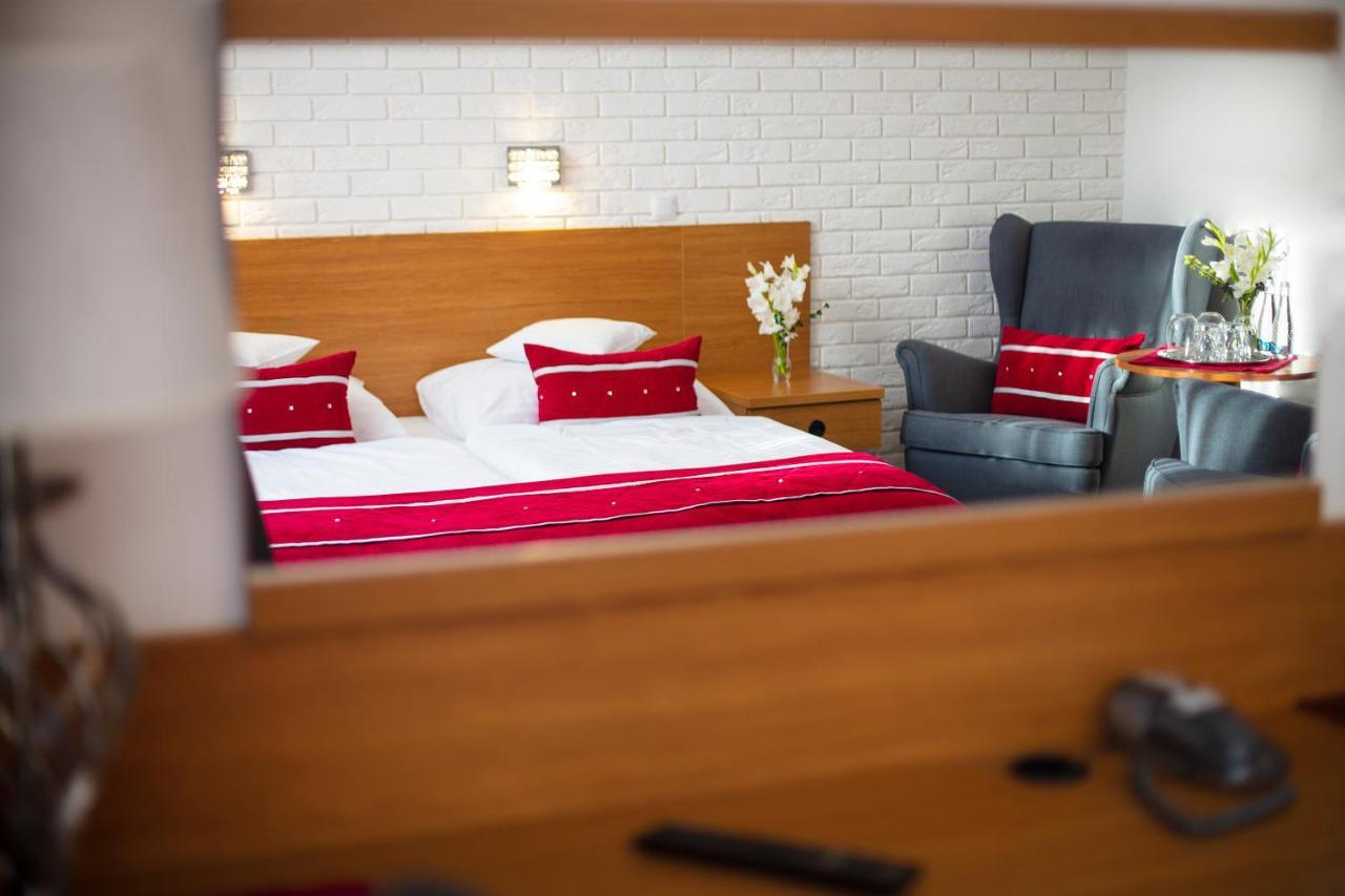 Motel 2000 Stęszew Eksteriør bilde