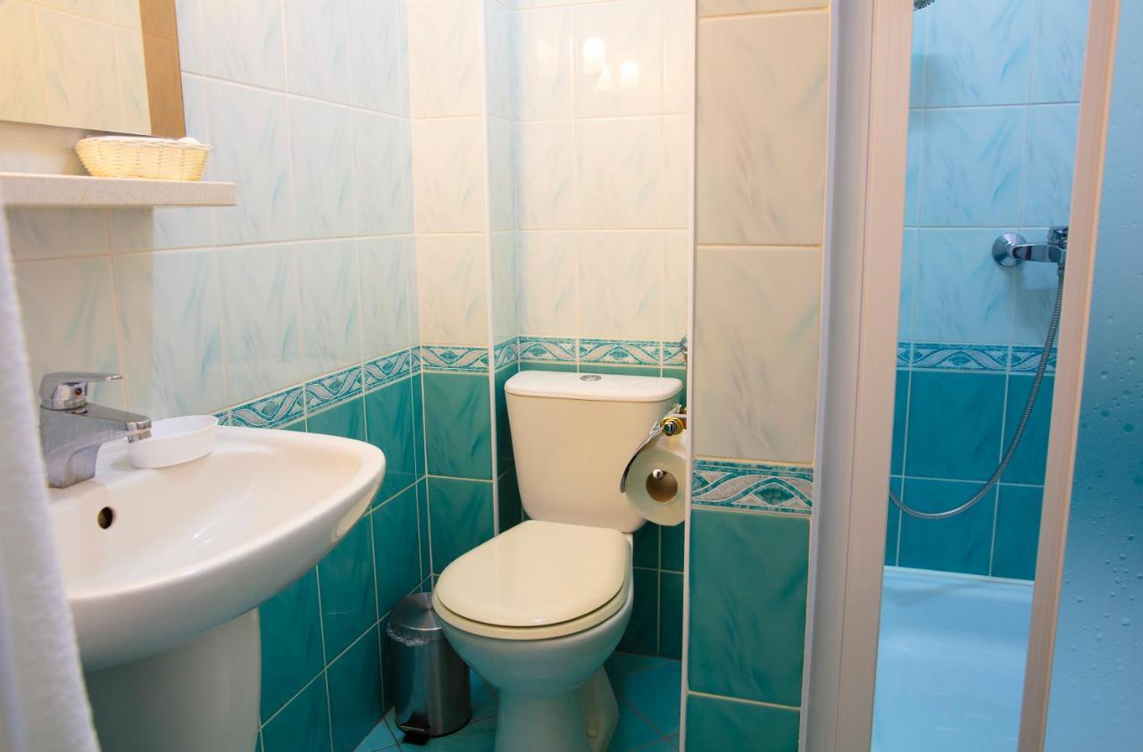 Motel 2000 Stęszew Eksteriør bilde